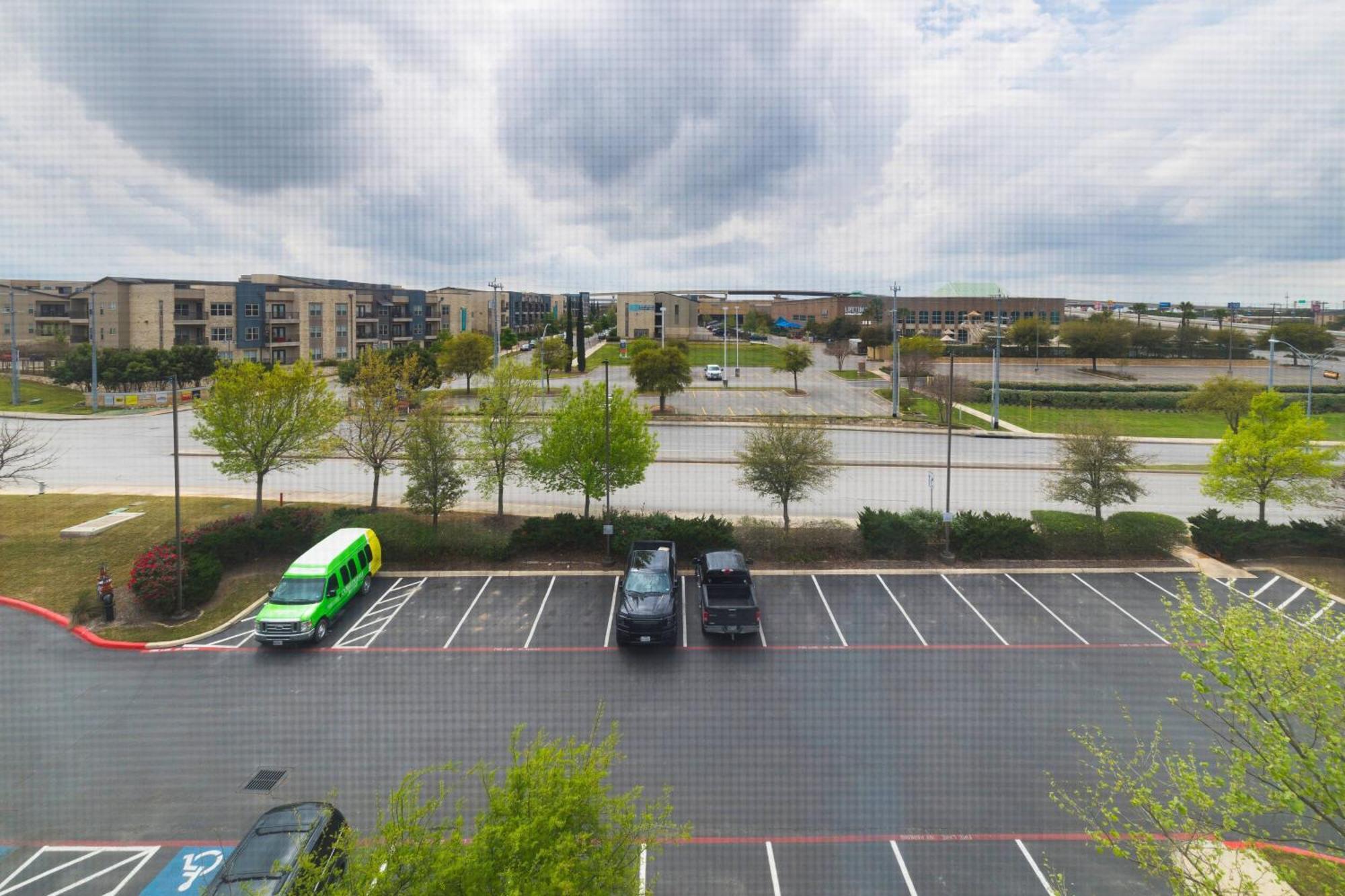 Отель Courtyard By Marriott San Antonio North Stone Oak At Legacy Экстерьер фото