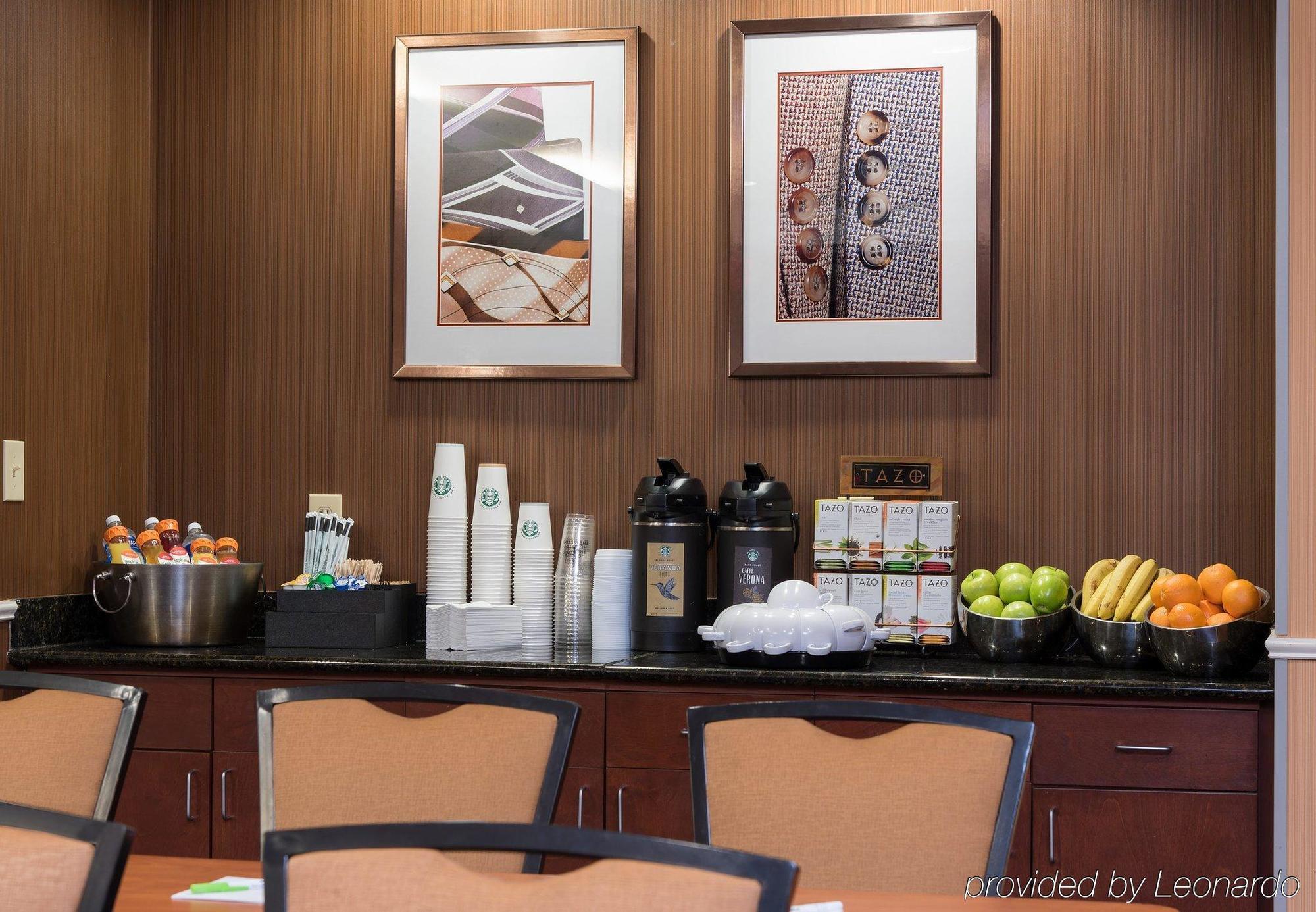 Отель Courtyard By Marriott San Antonio North Stone Oak At Legacy Экстерьер фото